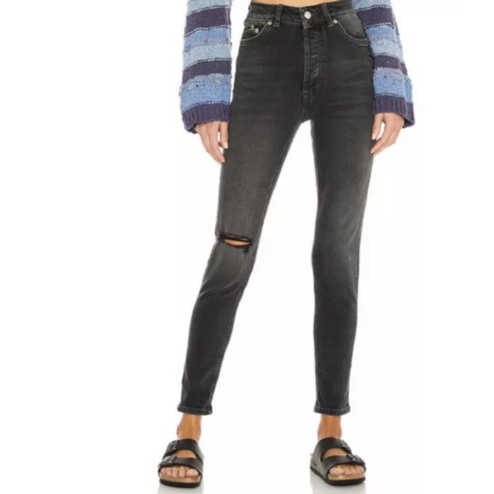 Free People Zuri Distressed Mom Jeans NWT 25 Black